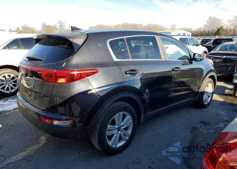 2018 Kia Sportage Lx z USA, uszkodzony, nr VIN KNDPMCAC4J7365710